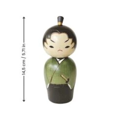Young Samurai Kokeshi -Shibui Store KokeshiJeuneSamourai min