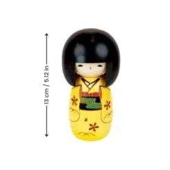 Yellow Kokeshi Doll 11 Yellow Kokeshi Doll -Shibui Store PoupeeKokeshiJaune min