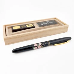 Japanese Brush Pen Set - Sakura 10 Japanese Brush Pen Set - Sakura -Shibui Store coffret stylo pinceau japonais sakura 107