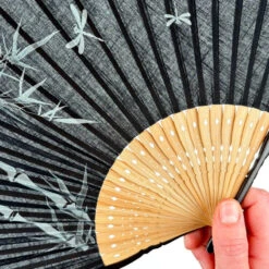 Japanese Fan - Black Tonbo -Shibui Store eventail japonais noir tonbo 660