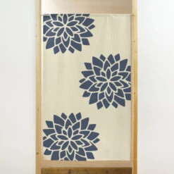 Japanese Noren - Lotus Flower -Shibui Store noren japonais fleur lotus 85 x 150 cm 473