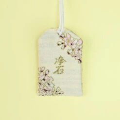 Golden Omamori Protector 7 Golden Omamori Protector -Shibui Store omamori protecteur dore 893
